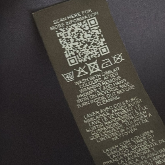 ASOS DESIGN Bias Cut Plunge Satin Midi
Dress Racer Back Navy Blue Size 8 Party - Picture 9 of 10